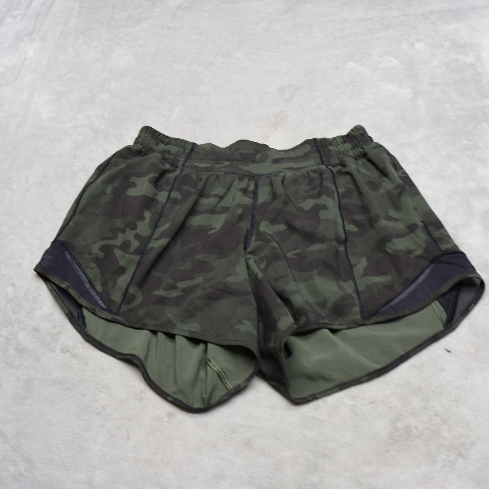 Lululemon Shorts 6 Black Camo Hotty Hot Low Rise Lined Athletic Running Gym 3.5"
